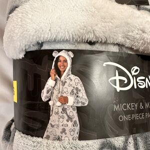 Disney Mickey & Minnie Gray Pajama Woman’s small One Piece Pajama w/ Hoodie